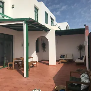 casa-los-ajaches.in-canary-islands.com/